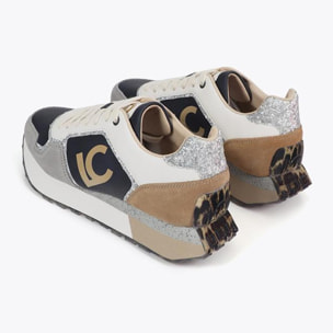 Sneaker con Suola Personalizzata e Stampa Animalier e Dettagli in Pelle