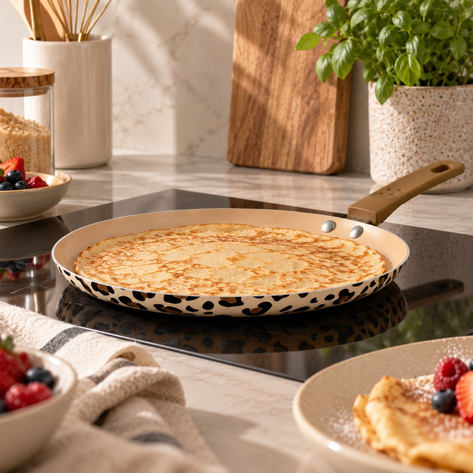 Crêpière léopard 24cm en aluminium recycle marron