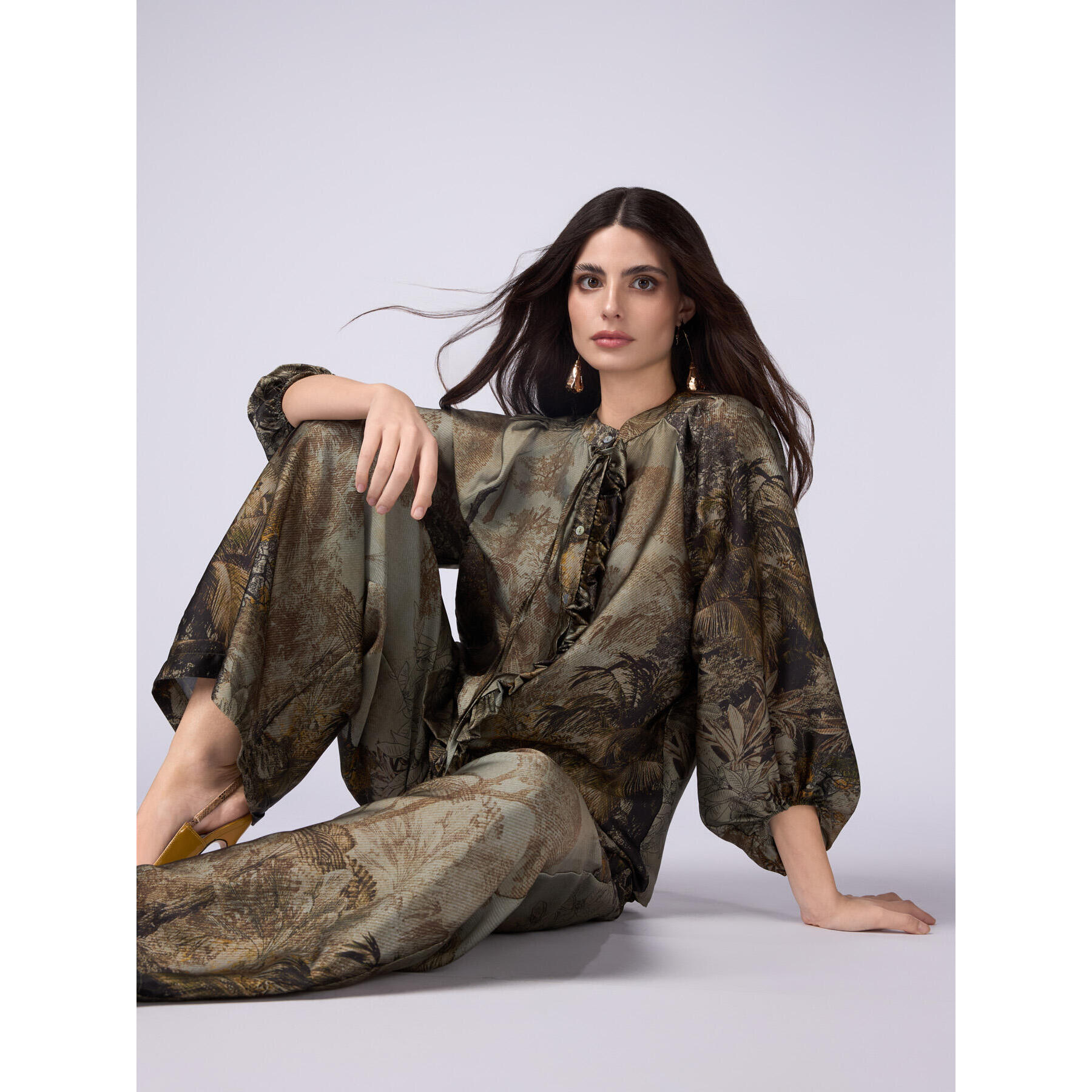 Oltre - Pantaloni palazzo in raso fantasia - Verde