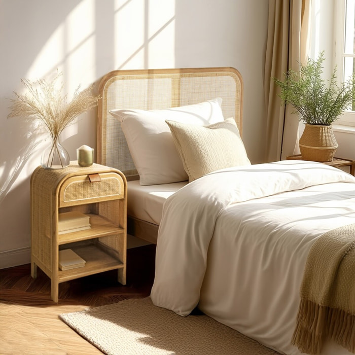 AMY - Chevet forme arrondie mindi et rotin naturel 1 tiroir 2 étagères AMY