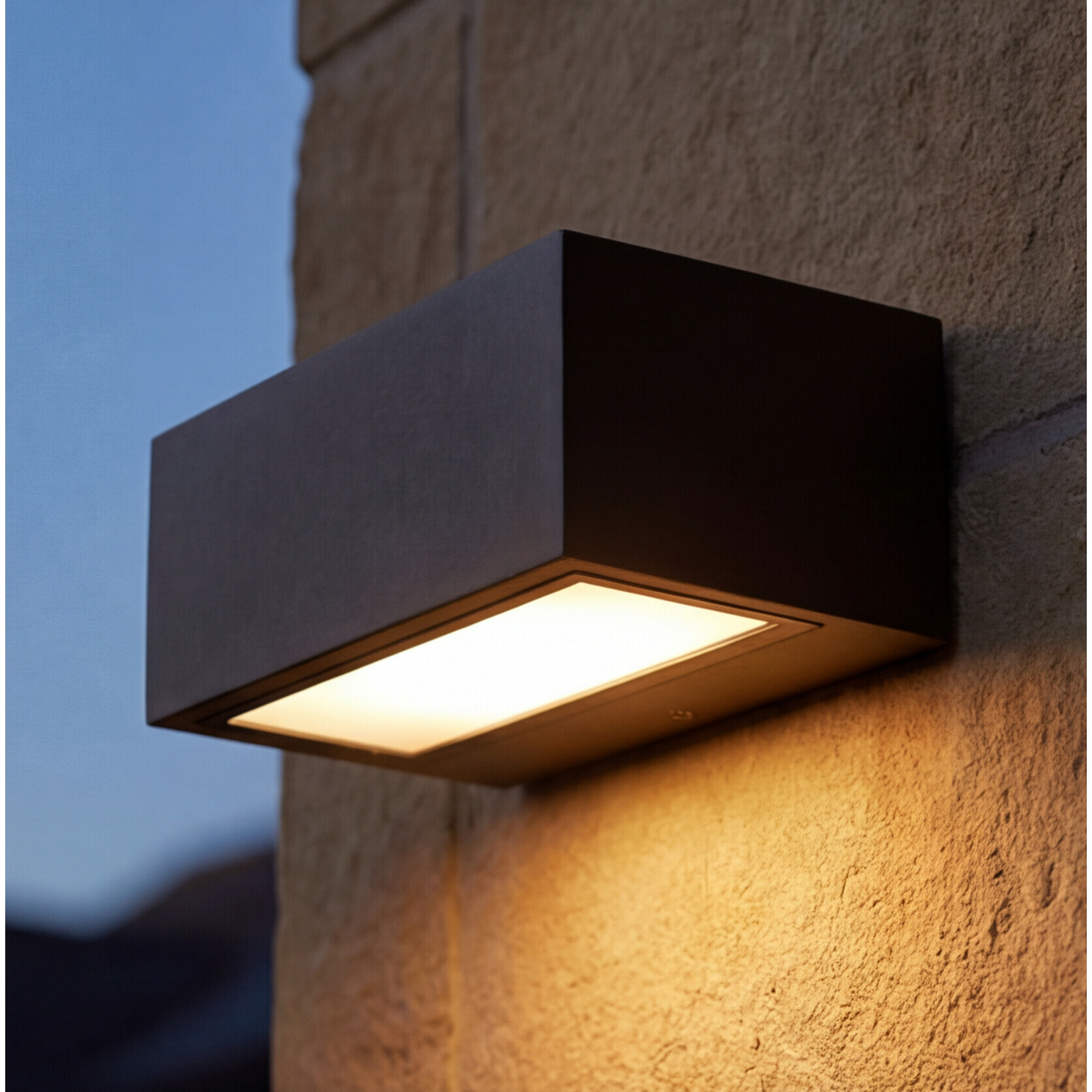 LEDS C4 Aplique Ip66 Nemesis Aluminium 90*220Mm E27 15W Marrón