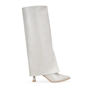 Botas altas beige con polaina y tacón kitten