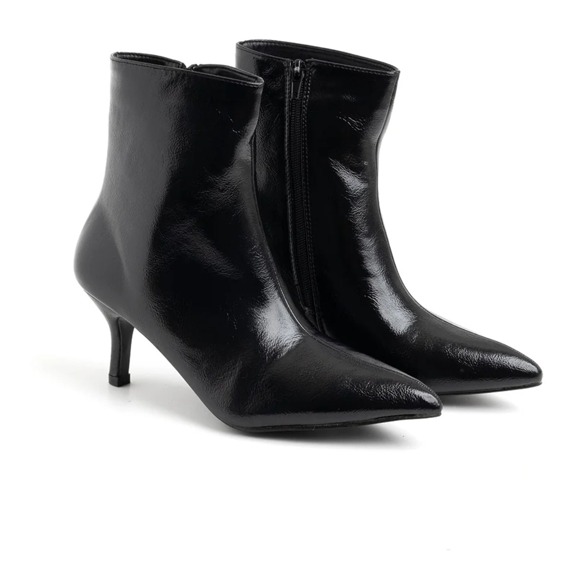 Tronchetto a punta in vernice - NERO