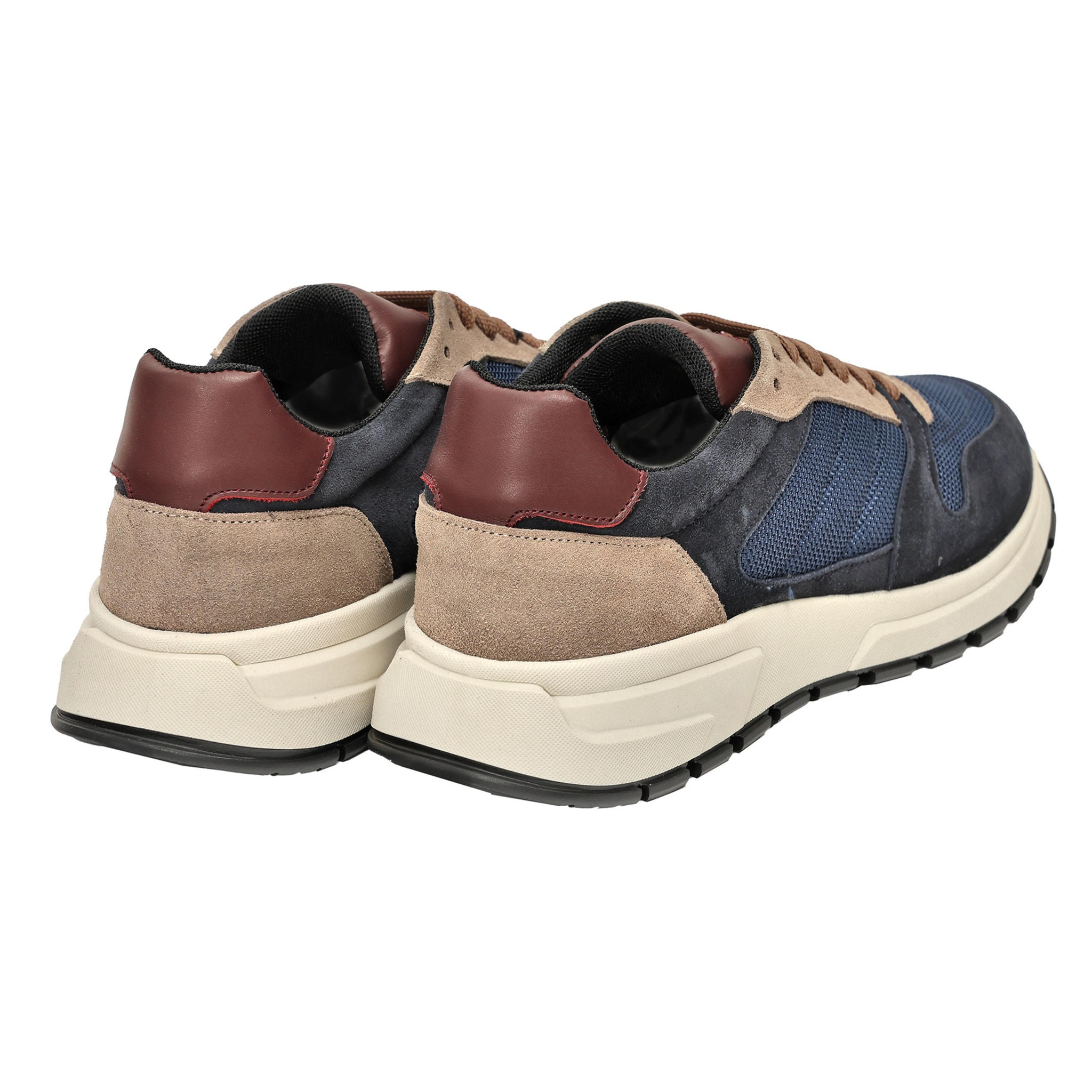 Sneakers in camoscio