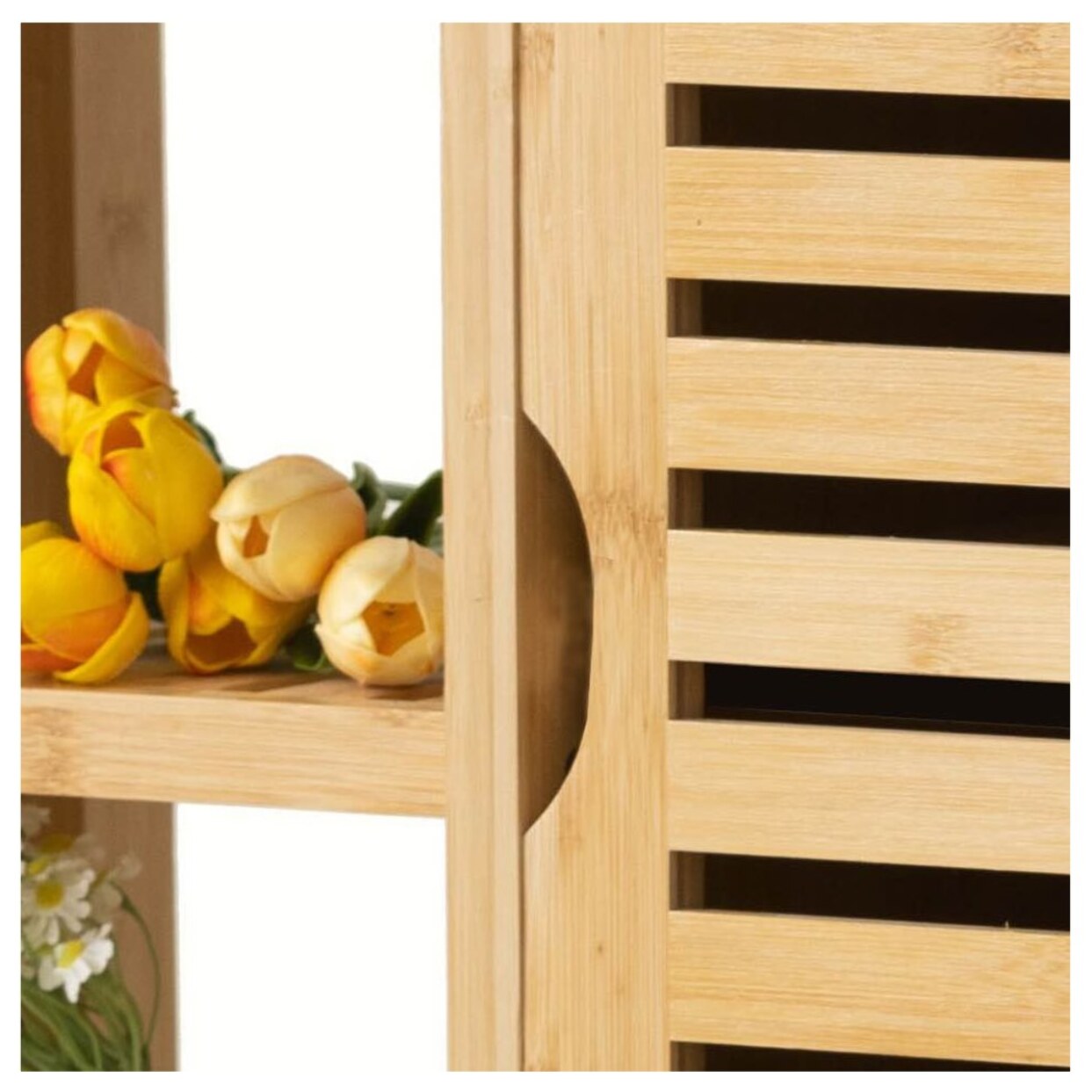 Mobiletto in bambu' 2 ante con vani interni e 3 ripiani a vista 100x33x87 cm