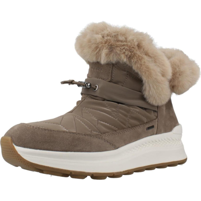 Botines Mujer de la marca GEOX  modelo D SPHERICA MARRON