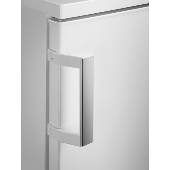 AEG Congelador vertical de libre instalación de 845 mm ATB48E1AW