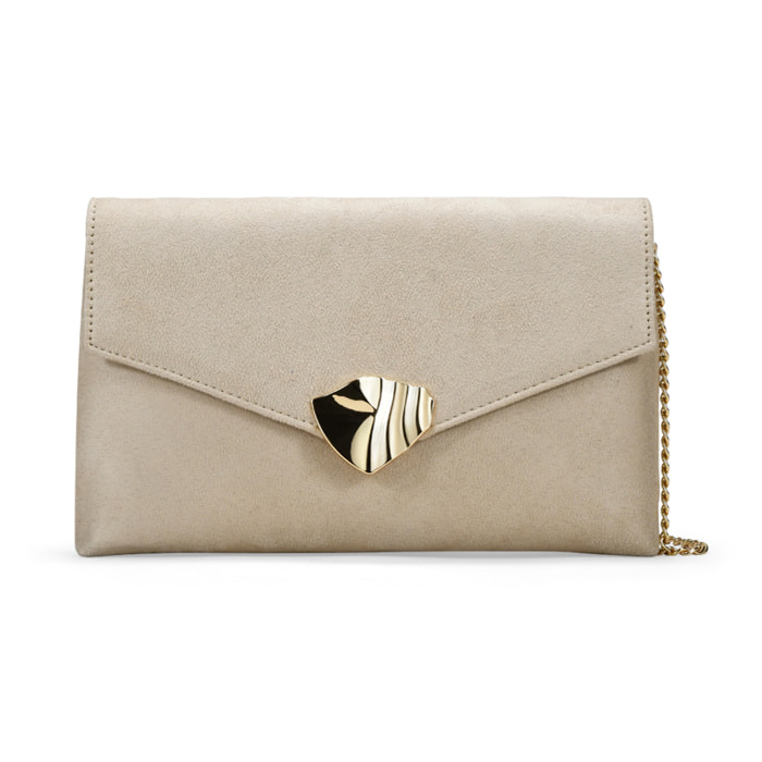Bolso de mano beige con broche dorado