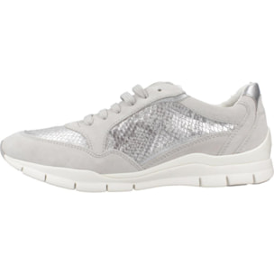 Sneakers de  Mujer de la marca GEOX  modelo D SUKIE GRIS