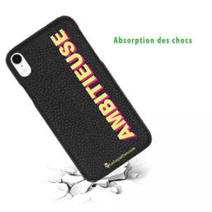 Coque iPhone Xr effet cuir grainé noir Ambitieuse jaune et fushia Design La Coque Francaise