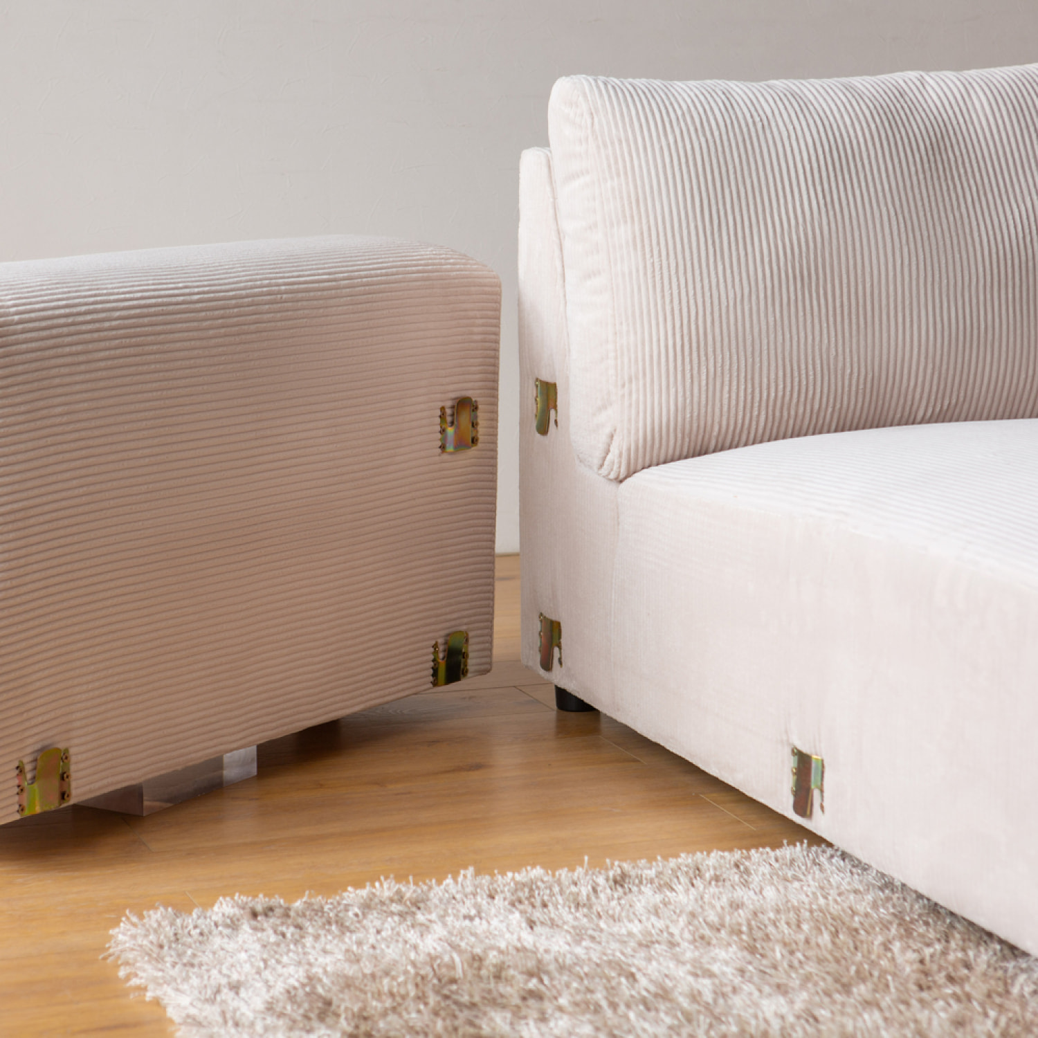 JAMBI Canapé d'angle modulable 3 places en velours côtelé beige