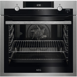 AEG Horno multifunción Serie 6000 SteamBake con Display LED BEE455120M