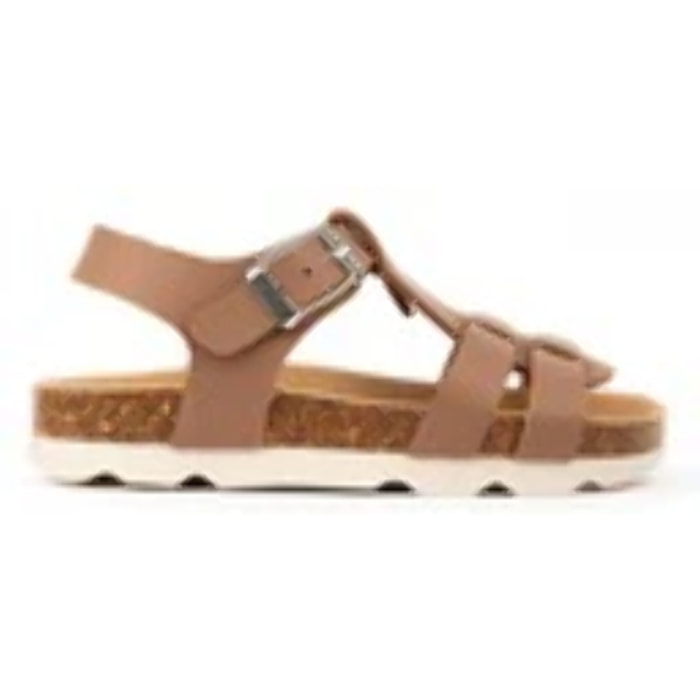 Sandalias infantiles en tono taupe con diseño de tiras y cierre de hebilla ajustable.