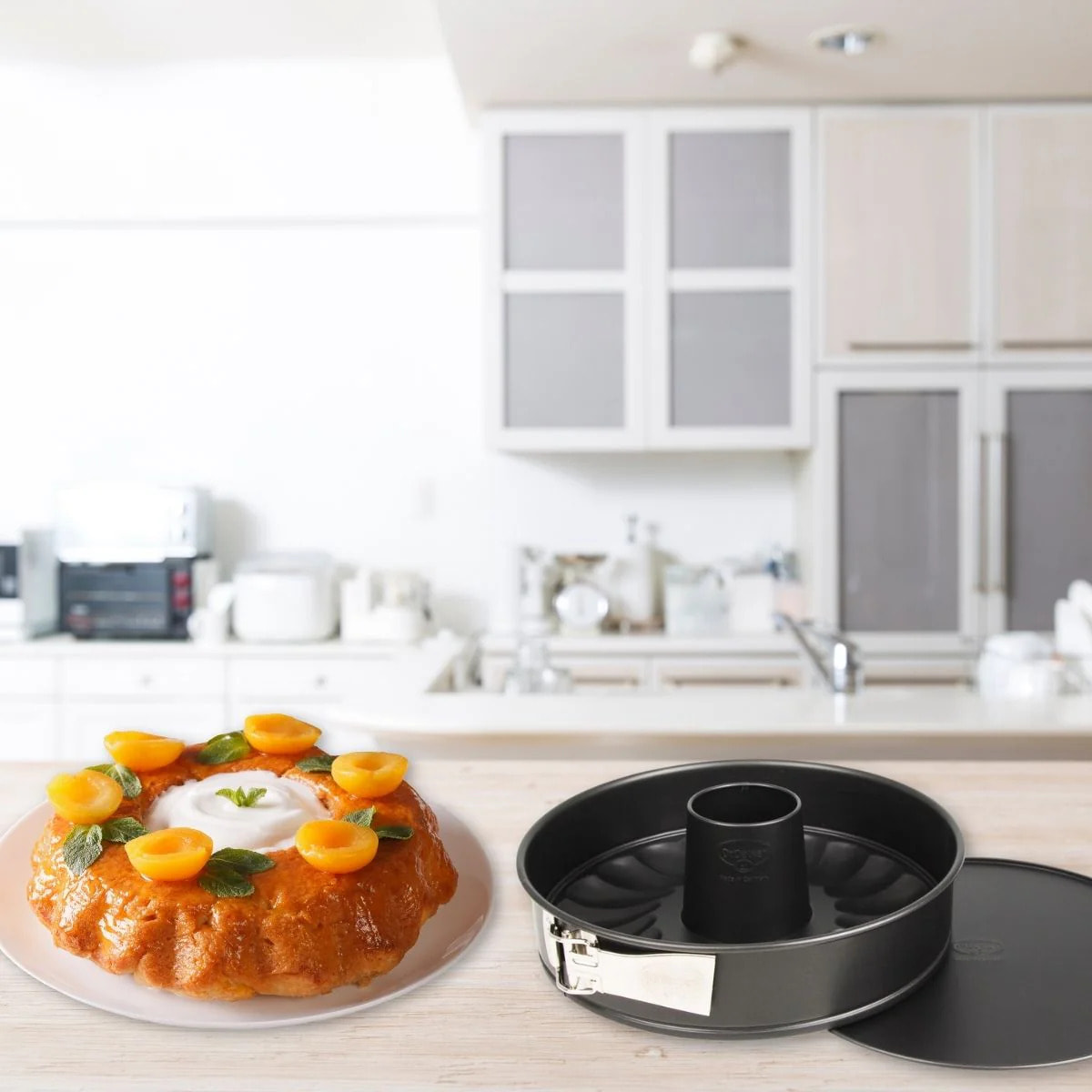 Dr. Oetker Moule à Manqué 26 Cm Étanché Bleu Élégant – Charnière Dorée, Plateau Émail Renforcé Ultra Résistant