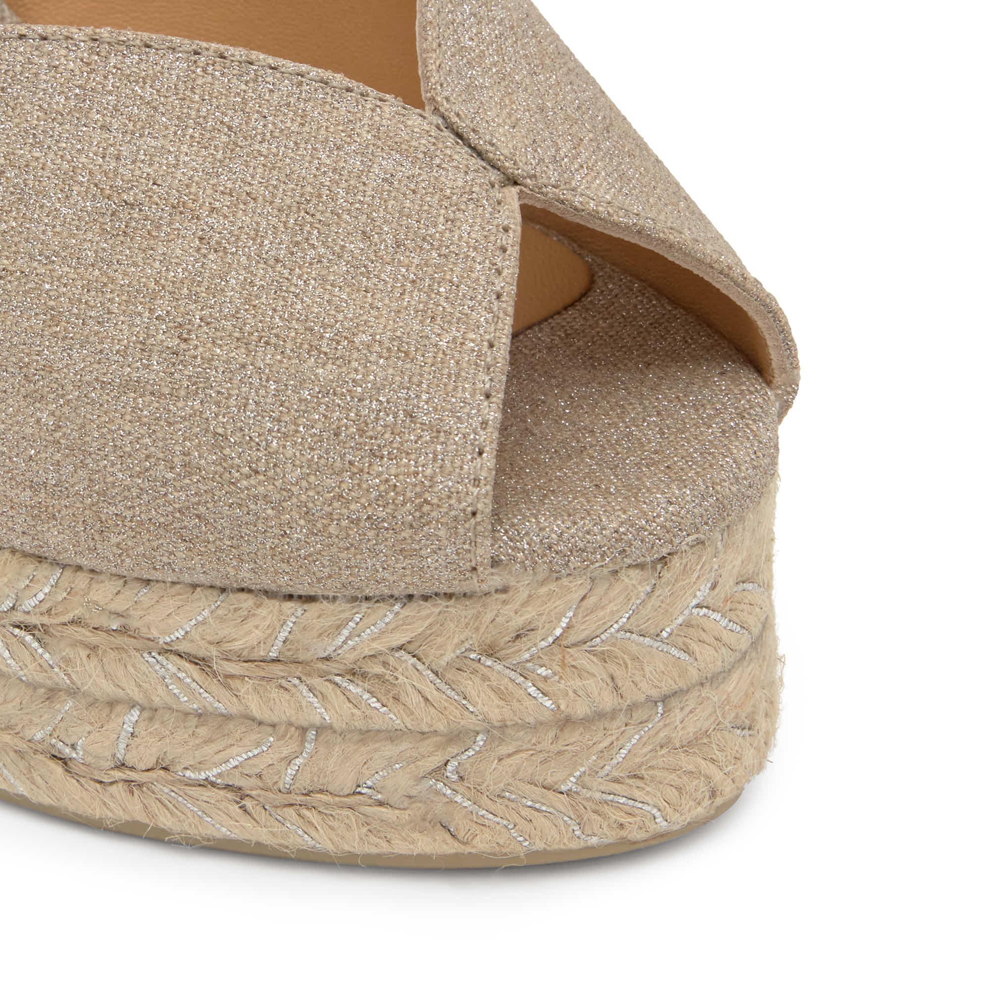 Sandalias de cuña de mujer Blossom en lino metalizado con cierre de pulsera