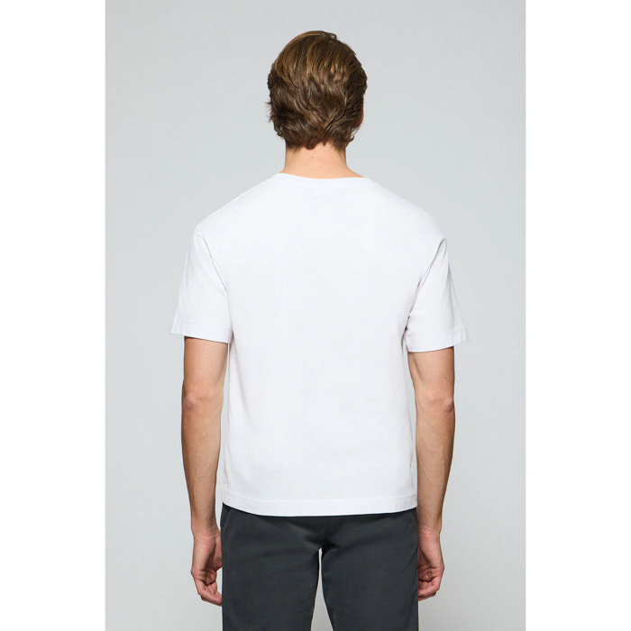 Camiseta blanca de manga corta y cuello redondo con logotipo Polo Club