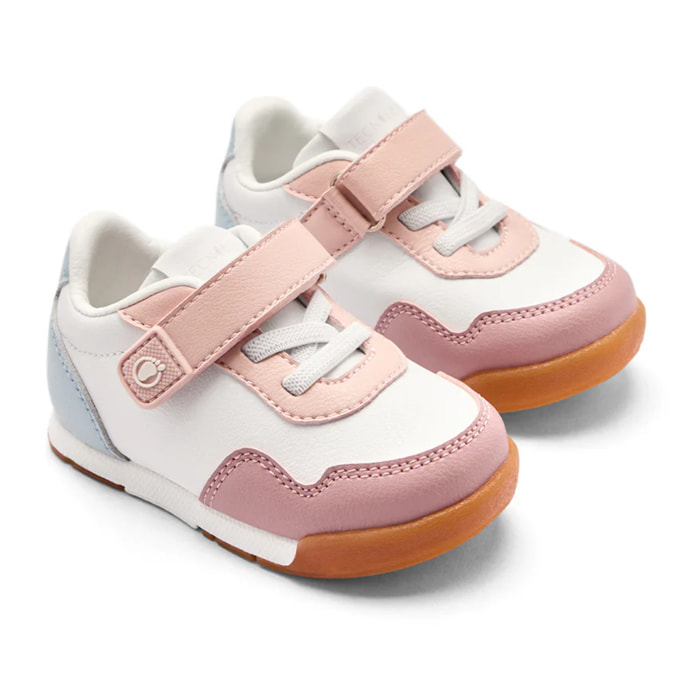 Zapatillas deportivas de bebés colección Tecnobaby diseño respetuoso