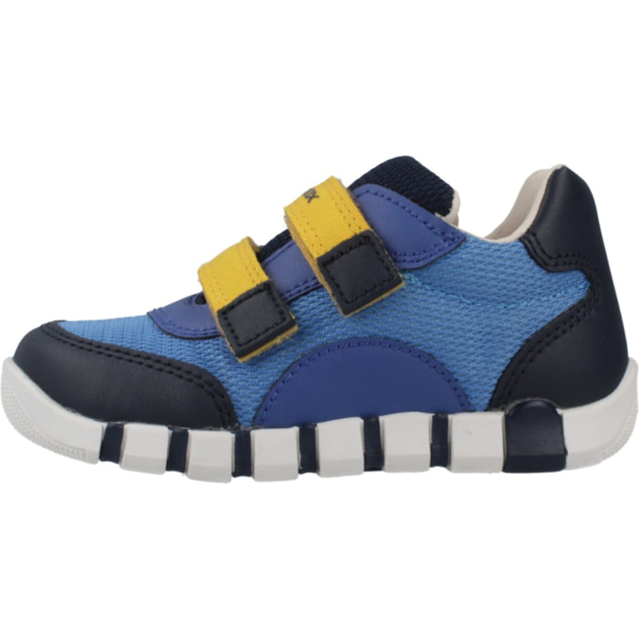 Zapatillas Niño de la marca GEOX  modelo B IUPIDOO BOY AZUL