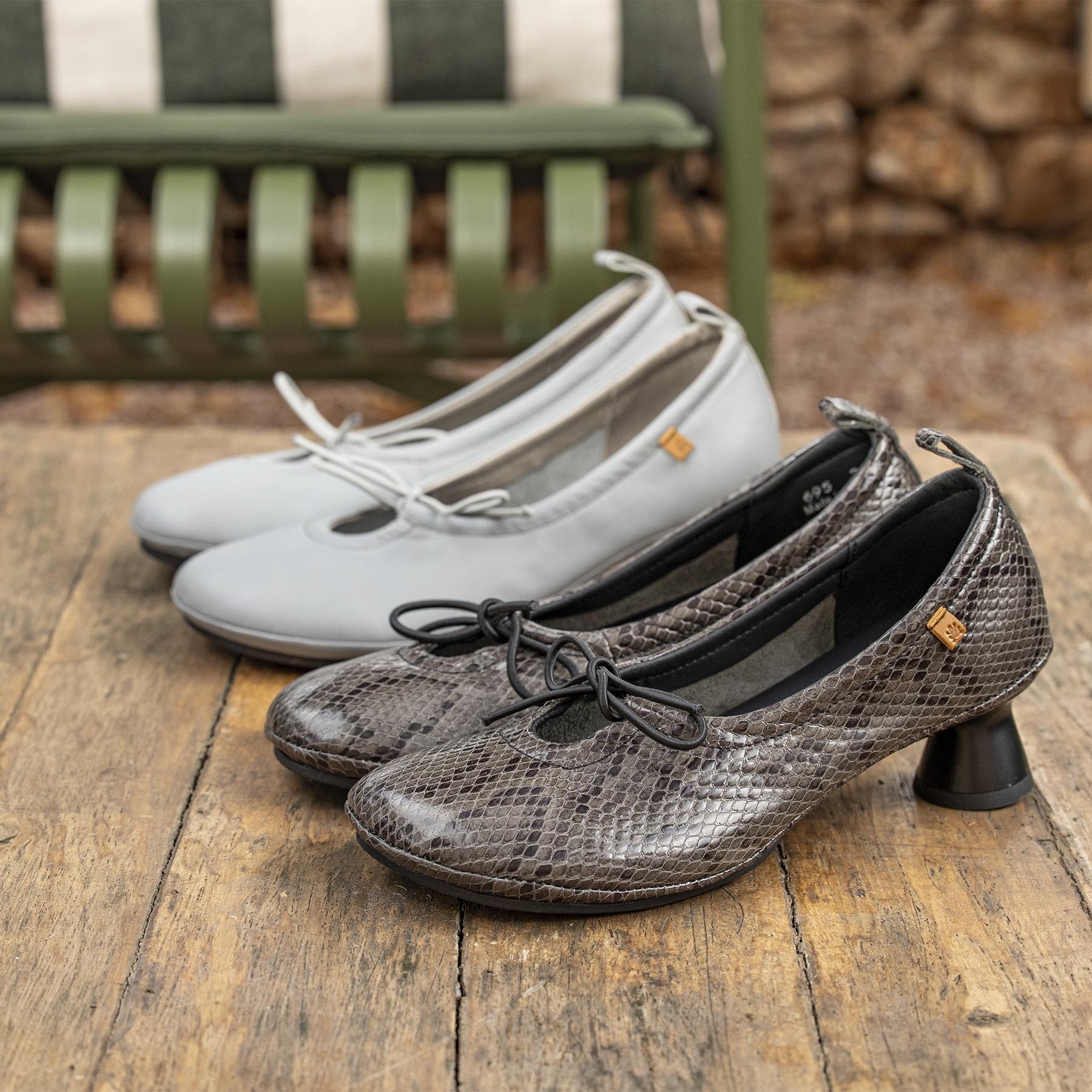 Sandalias con tacón N695 SNAKE GREY/ ALMA color Grey