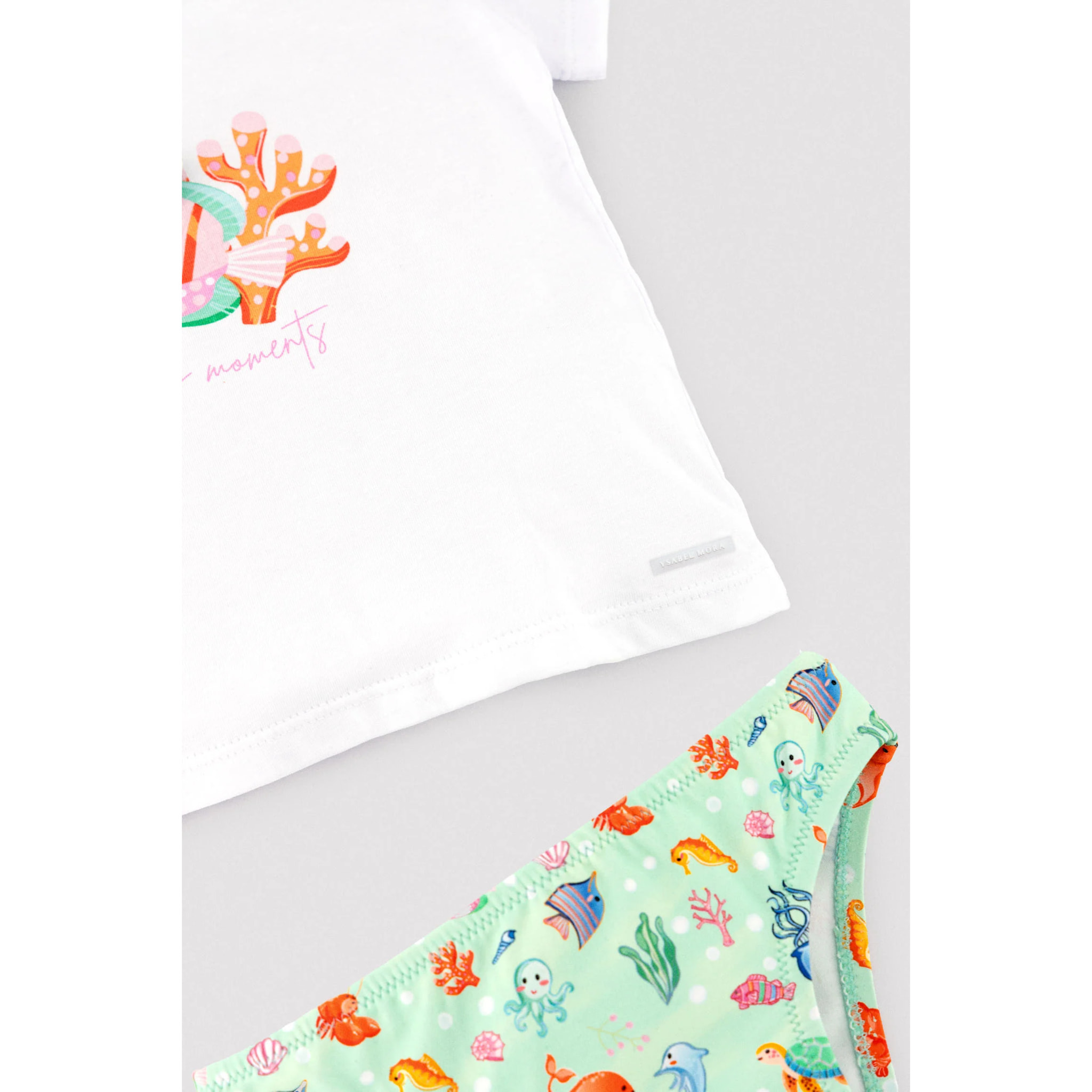 Set tessile con maglietta a maniche corte