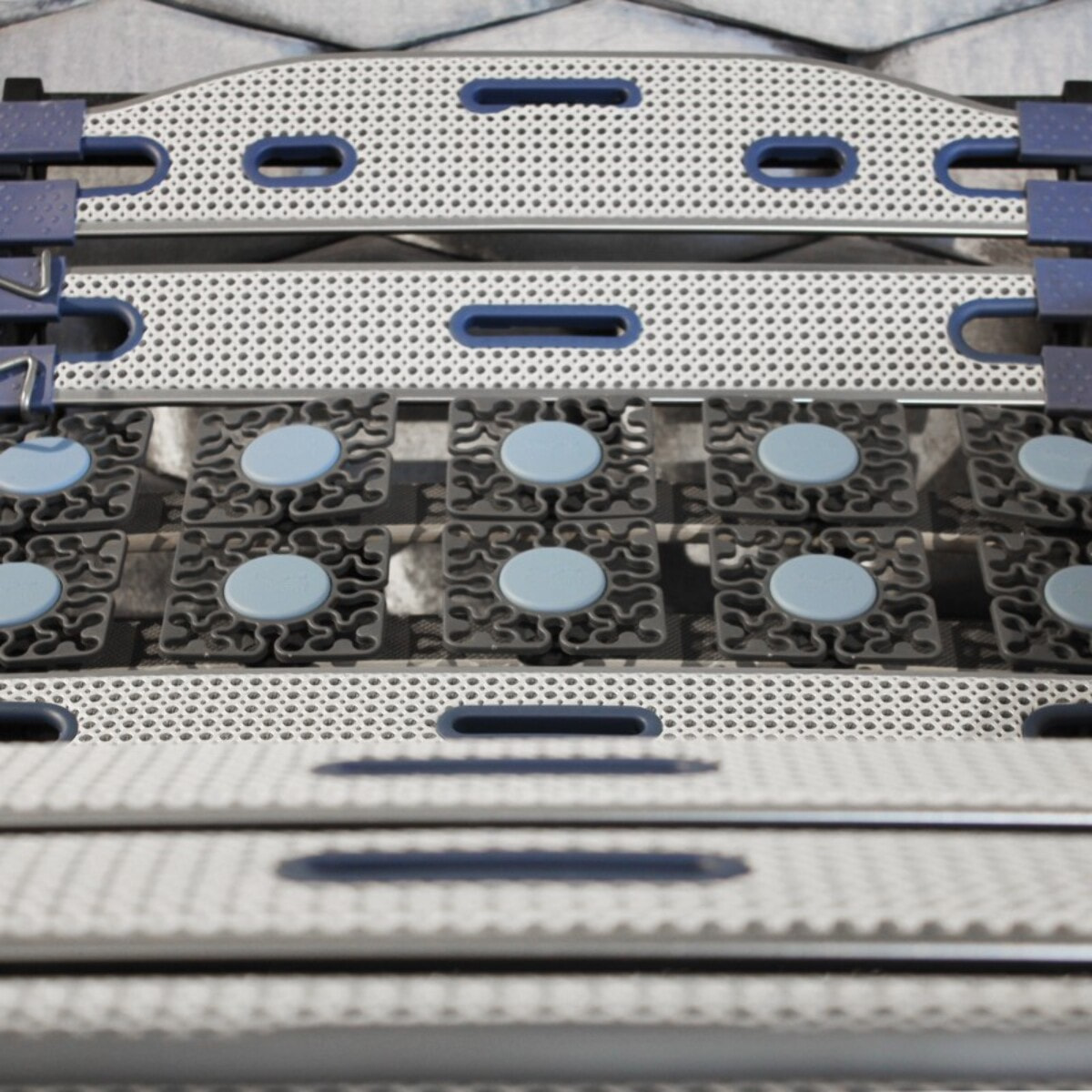 Ensemble Sommier électrique Sensomatic & matelas Gel et mémoire de forme| Bi-technologie | Lattes flexibles TRICONFORT® et Plots multidirectionnels Pression 3D®