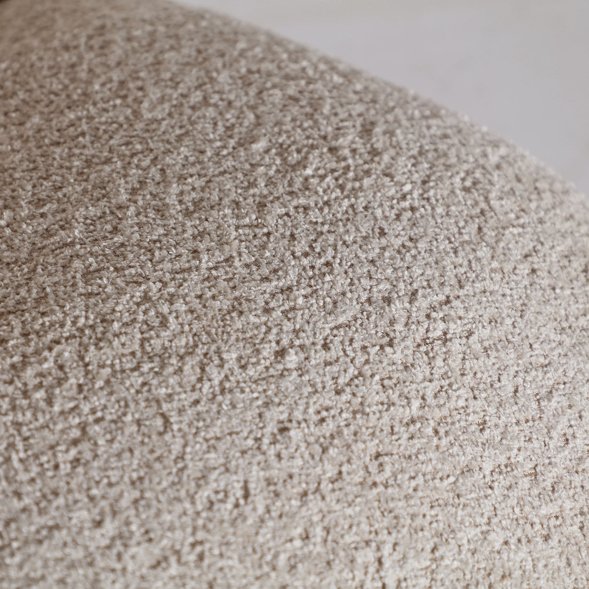 Sillón de algodón bouclé en color blanco