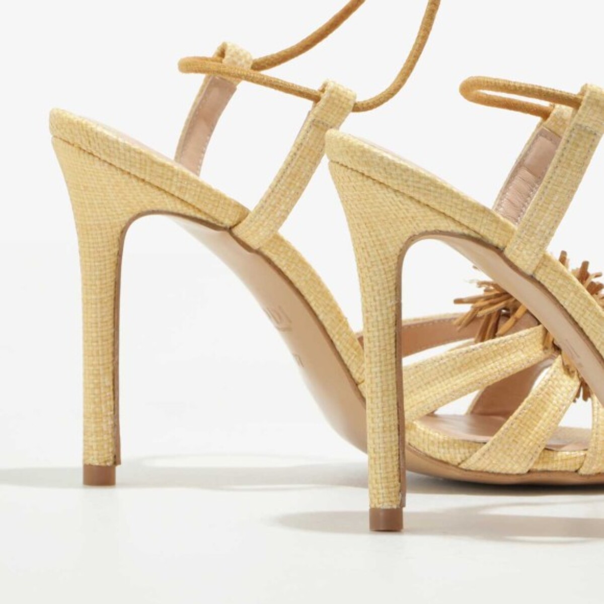SANDALIAS RAFIA NATURAL PARVATI-TE
