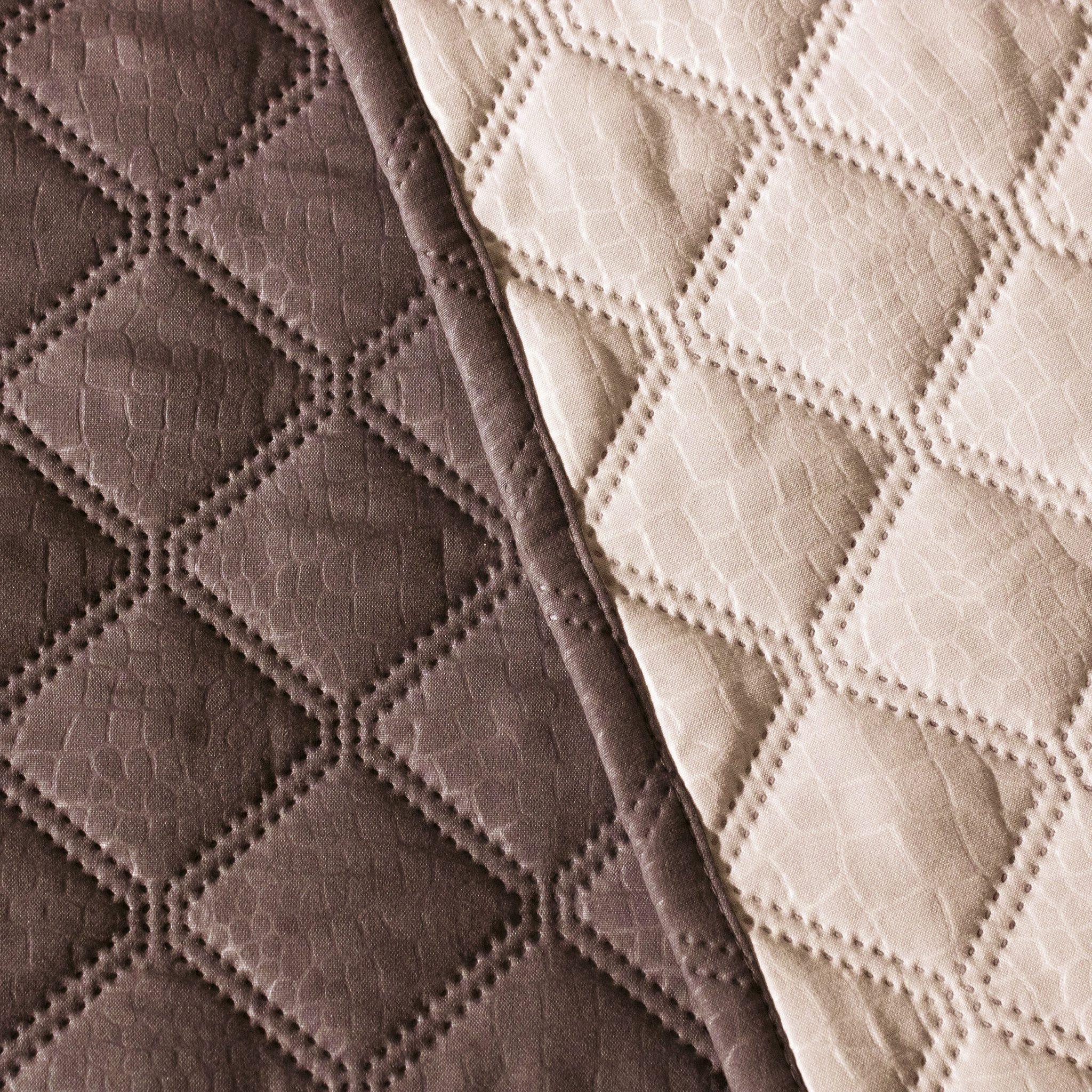 Cubre Sofá ACOLCHADO REVERSIBLE modelo JENNY