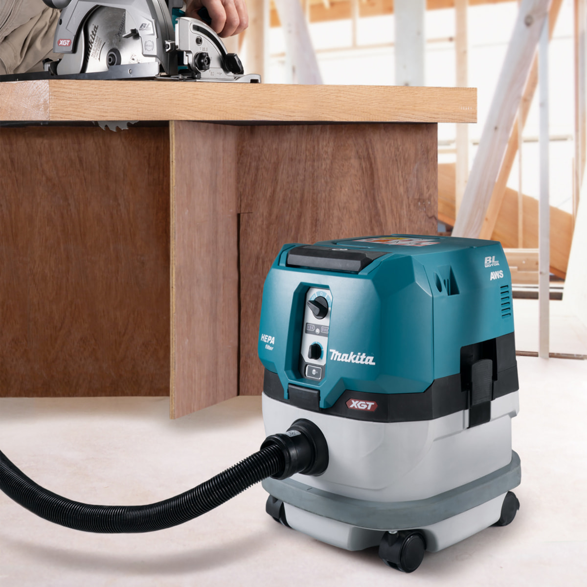 Aspirador L 40V max 8L Bluetooth MAKITA sin batería - VC002GLZ01
