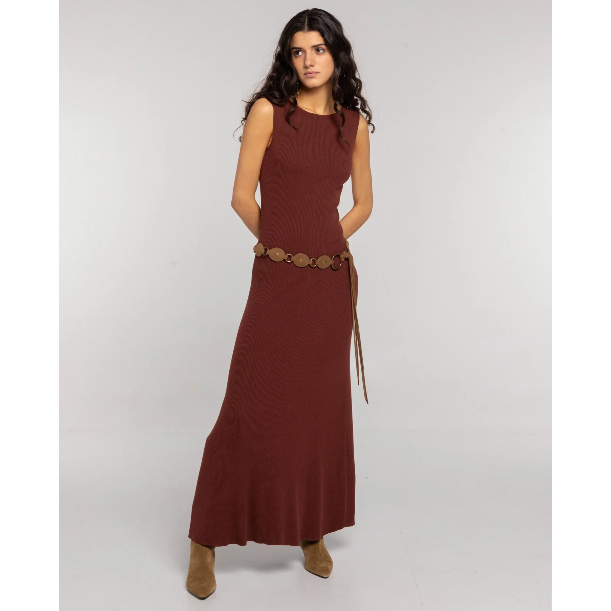 Vestido de punto canalé evasé de mujer