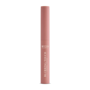 BLURRING TOUCH – POWDERY LIPSTICK Rossetto effetto velluto con applicatore cushion
