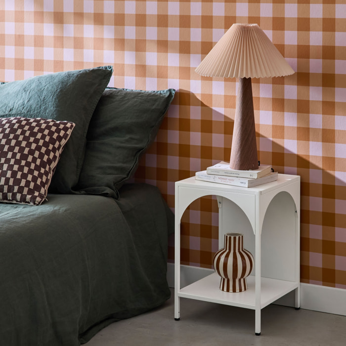 Table de chevet. table d'appoint en acier blanc