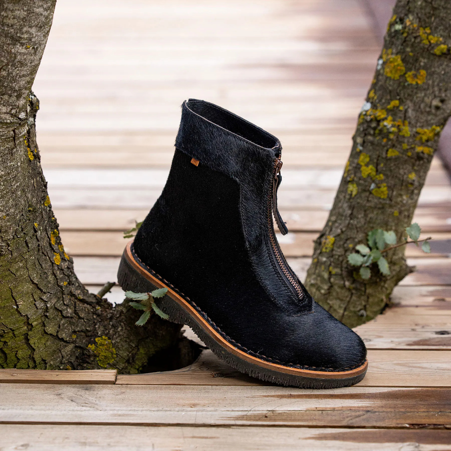 Botines N5581P POTRO BLACK/VOLCANO color Black