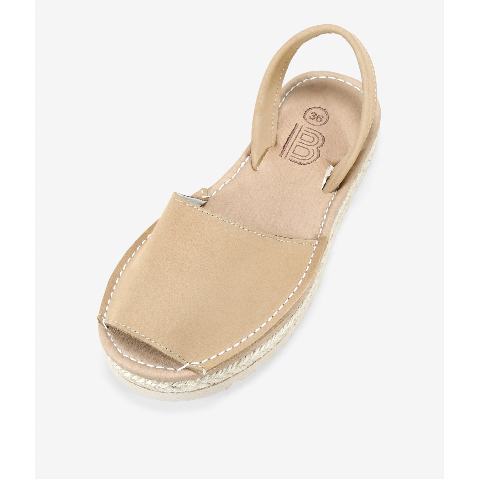 Abarcas planas beige en piel con esparto