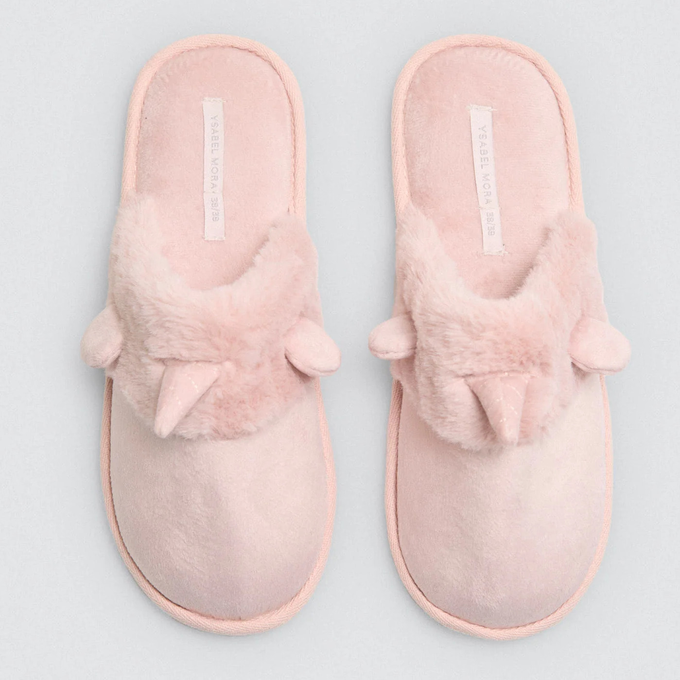 Pantofole con orecchie 3D e pelliccia