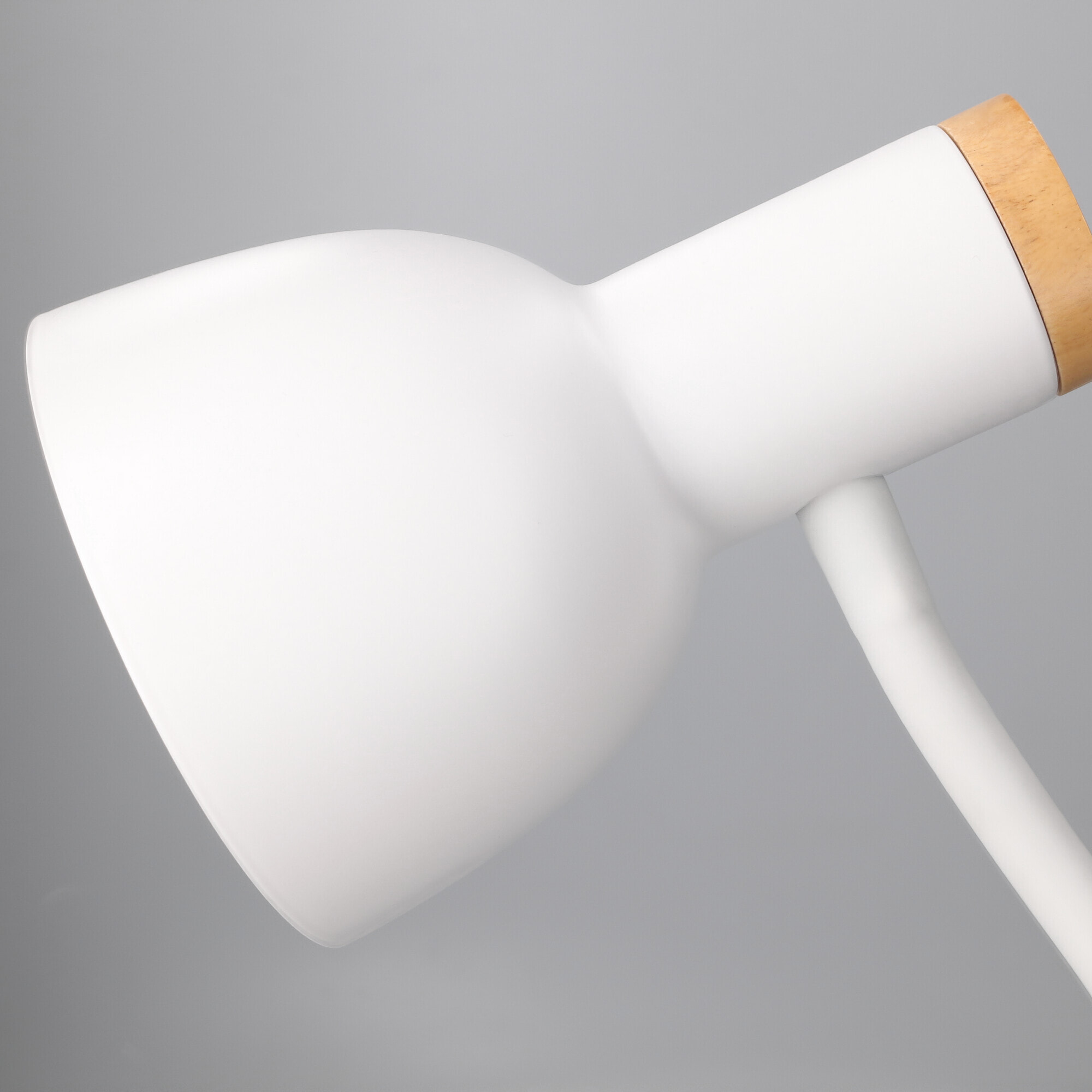 Forlight Mila Lámpara de Escritorio de Estilo Nórdico. Flexo de Escritorio E27 de Acero Blanco y Madera Clara Natural