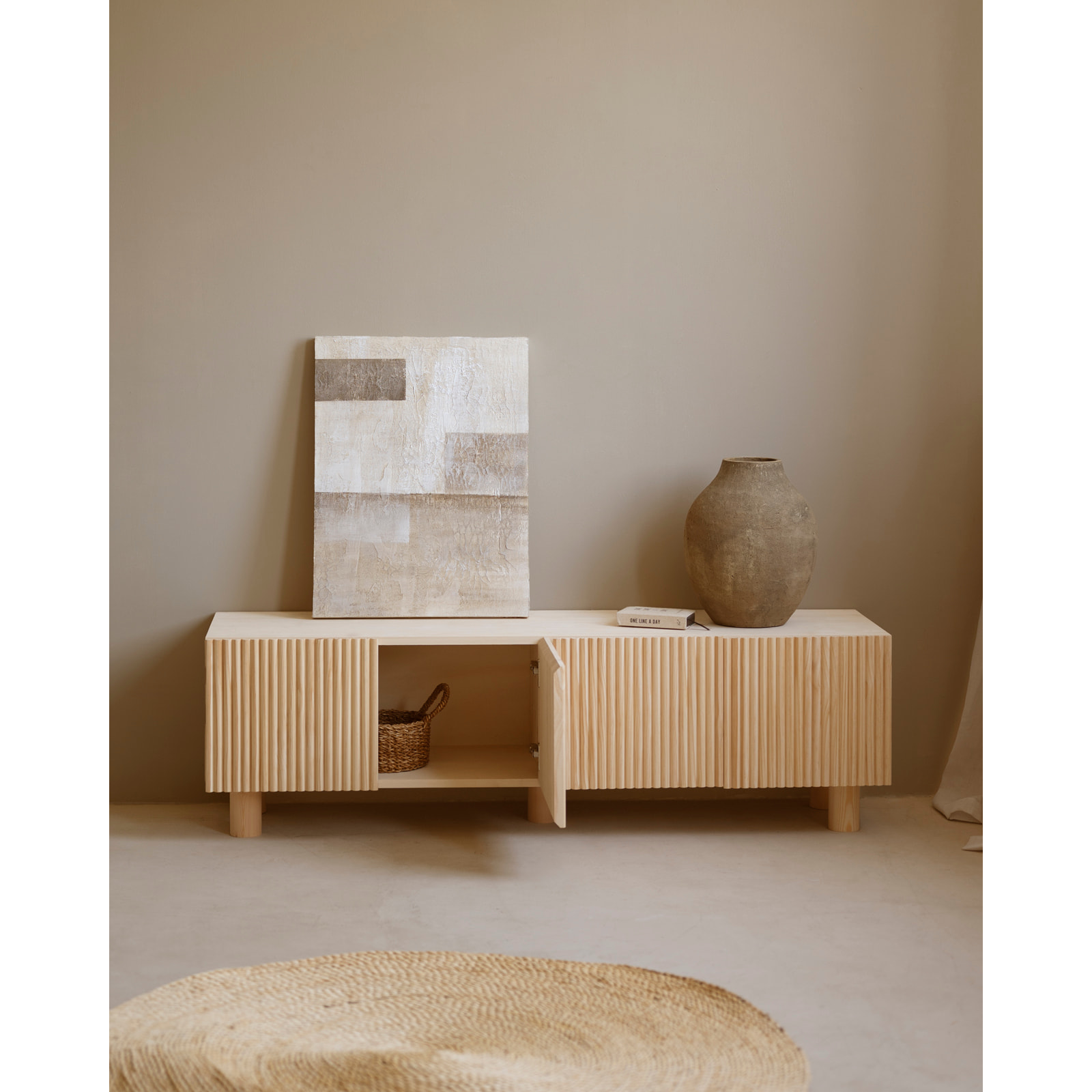 Meuble TV en bois de sapin et pin en ton naturel 152x42cm Hauteur: 45.5 Longueur: 152 Largeur: 42