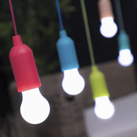 Lampadina LED Portatile Con Corda - Ø5,5x16,5 cm