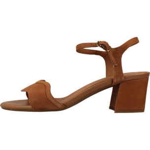 Sandalias Mujer de la marca GEOX  modelo D NEW ERAKLIA 50 E MARRON
