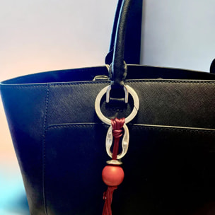 Cuelgabolso_llavero Kiss charms y bolas en rojo