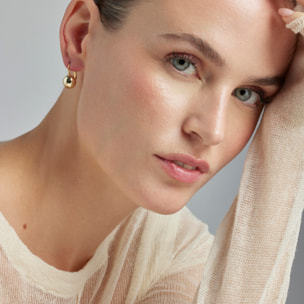 Pendientes acabados en oro amarillo de 18K