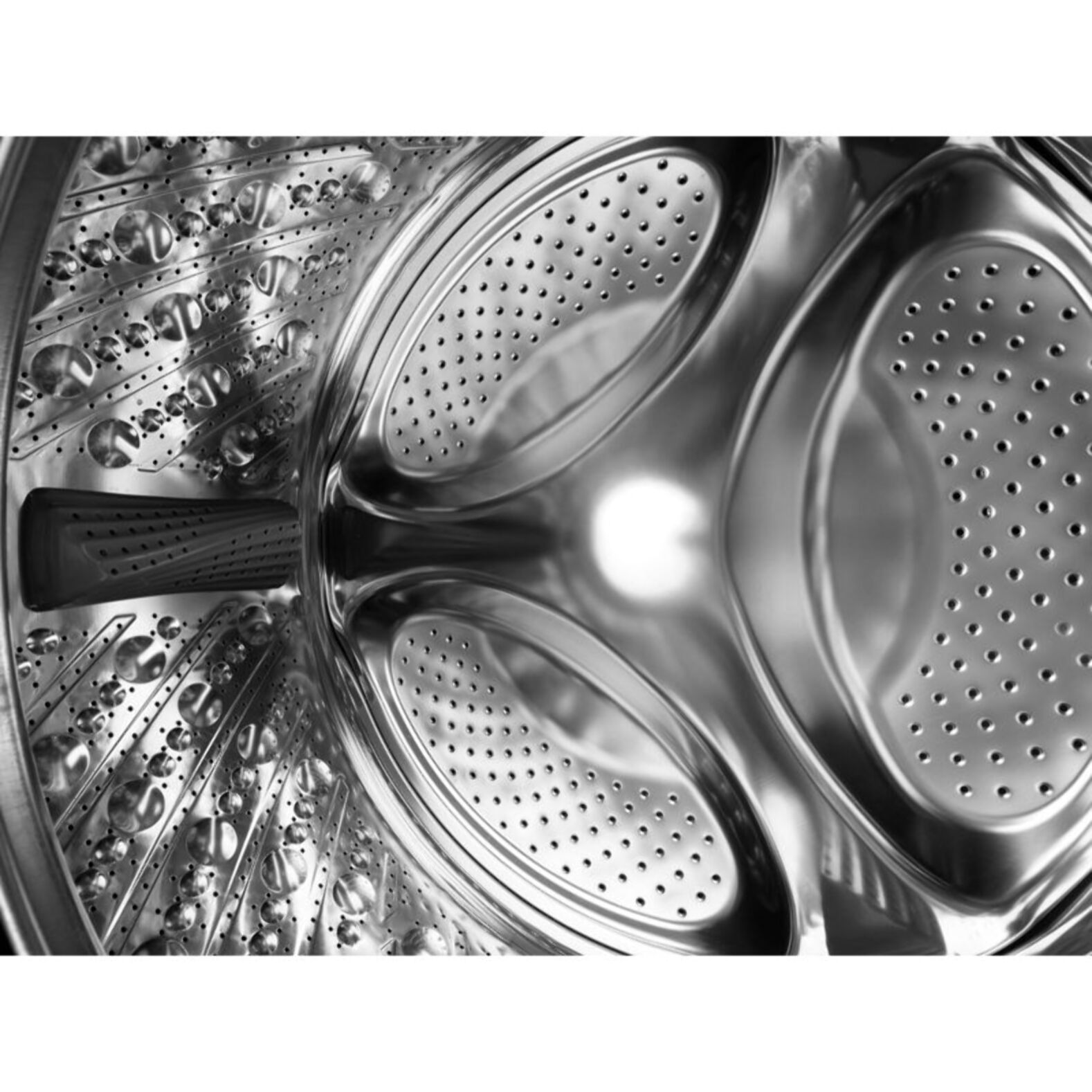Lave linge séchant hublot HISENSE WD3I8043BBF2 - 8/5 kg - 1400 tr/min - Classe D - Connecté - Noir
