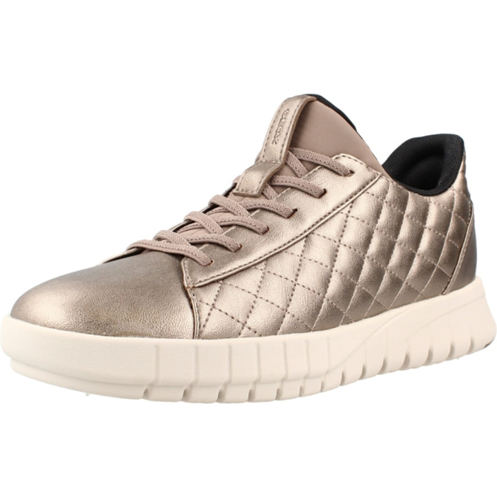 Sneakers de  Mujer de la marca GEOX  modelo D667SB 000NF BRONCE