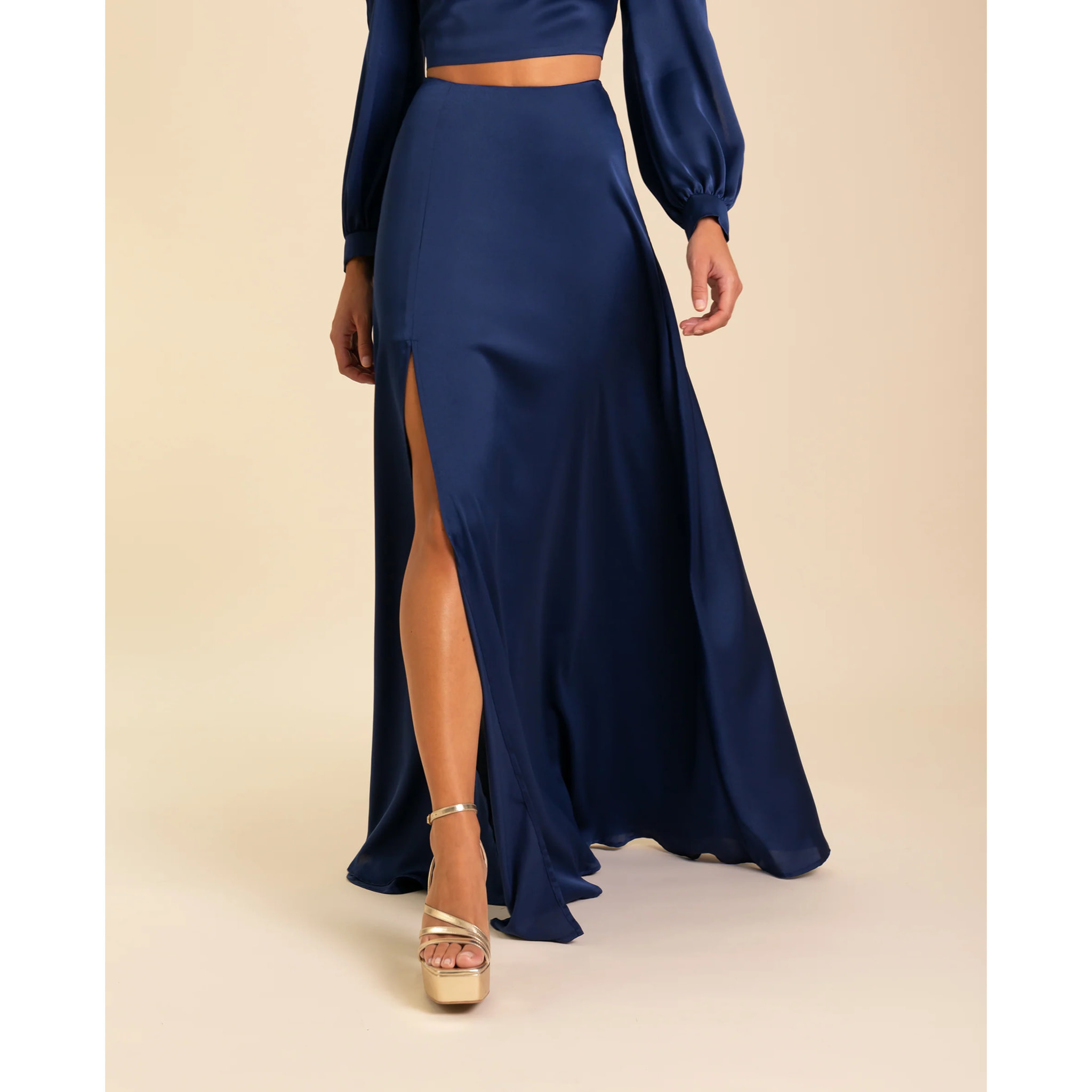 Falda larga satén