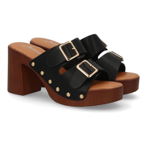 Sandalia plataforma mujer con hebillas y tachuelas
