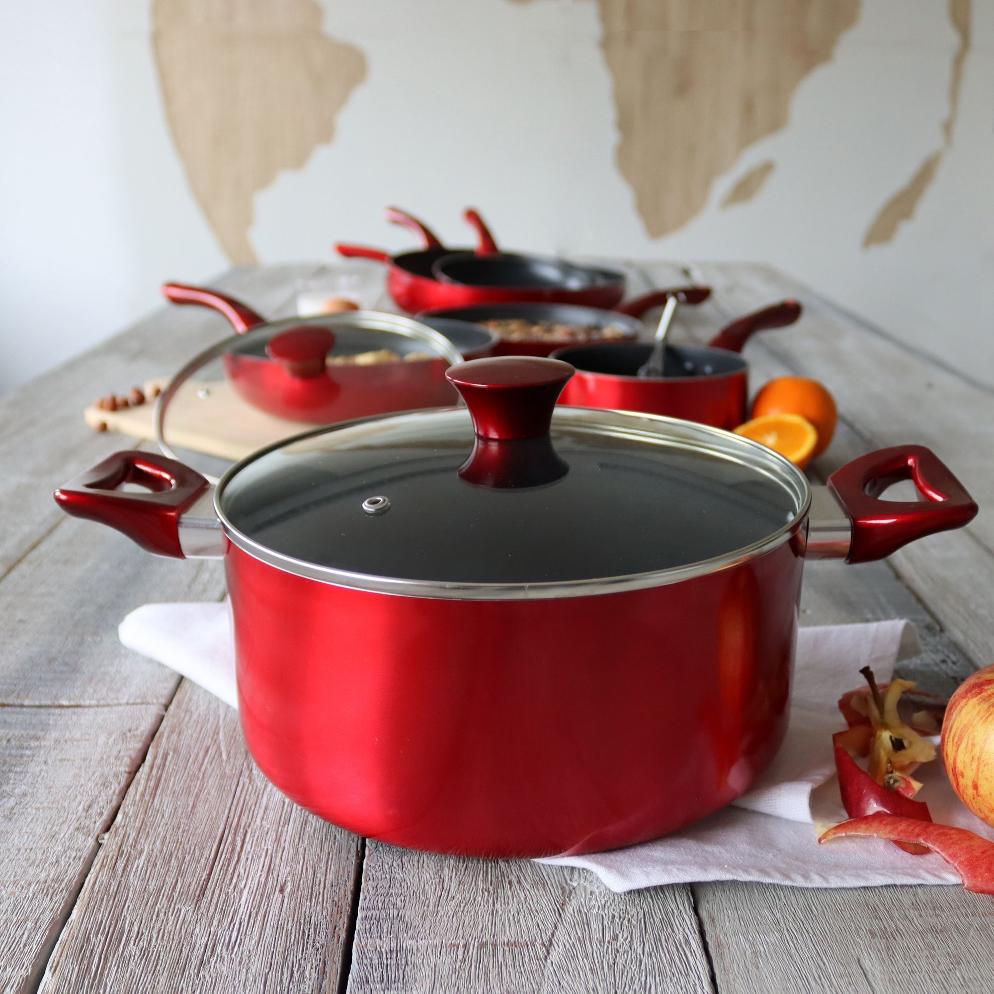 Batterie de cuisine 8 pièces aluminium rouge - tous feux CERISE