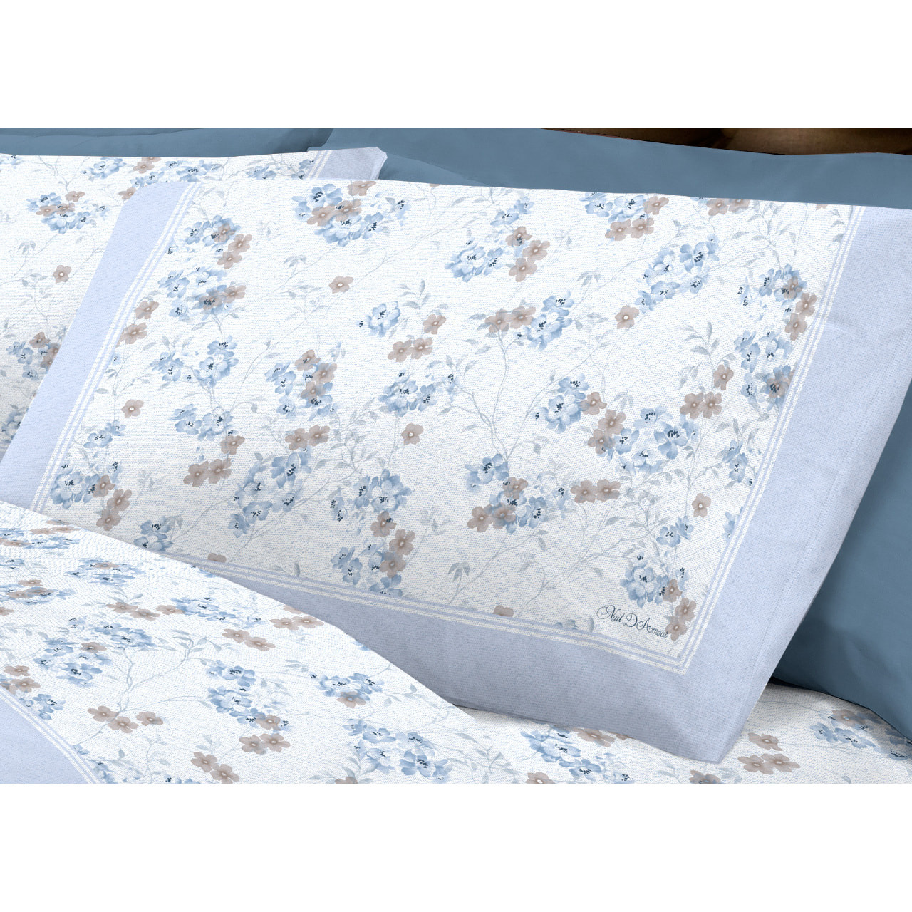 Completo Lenzuola In Calda Flanella Made In Italy Linea Europa Petra Azzurro