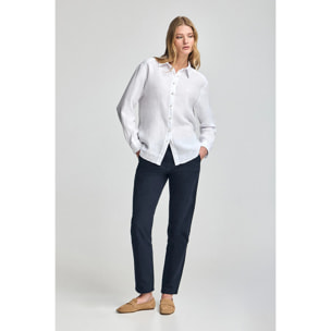 Camisa blanca garment dye de lino con monograma bordado