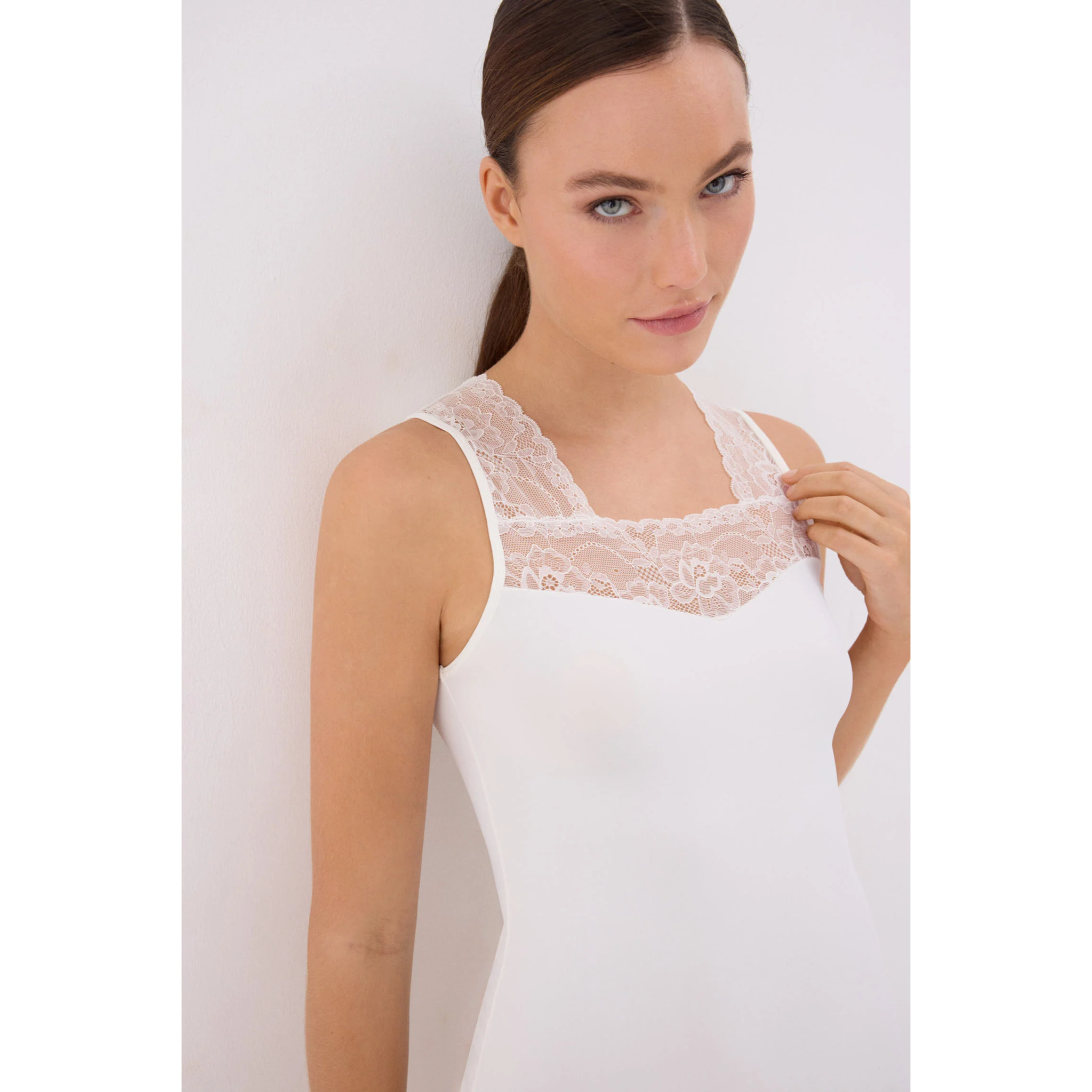 Maglia intima senza maniche