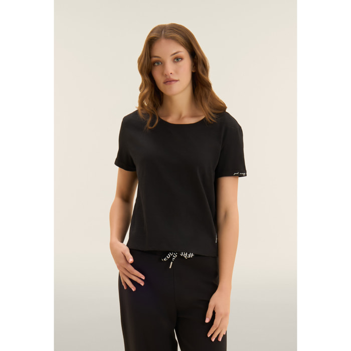 T-shirt cropped in jersey fiammato con risvolto sulle maniche